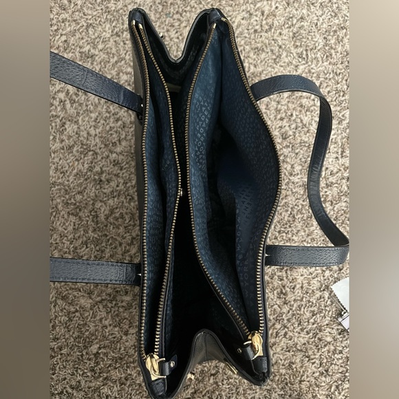 Kate Spade wallet & purse Navy Blue “ Fairly “ new one worn once - Picture 3 of 3